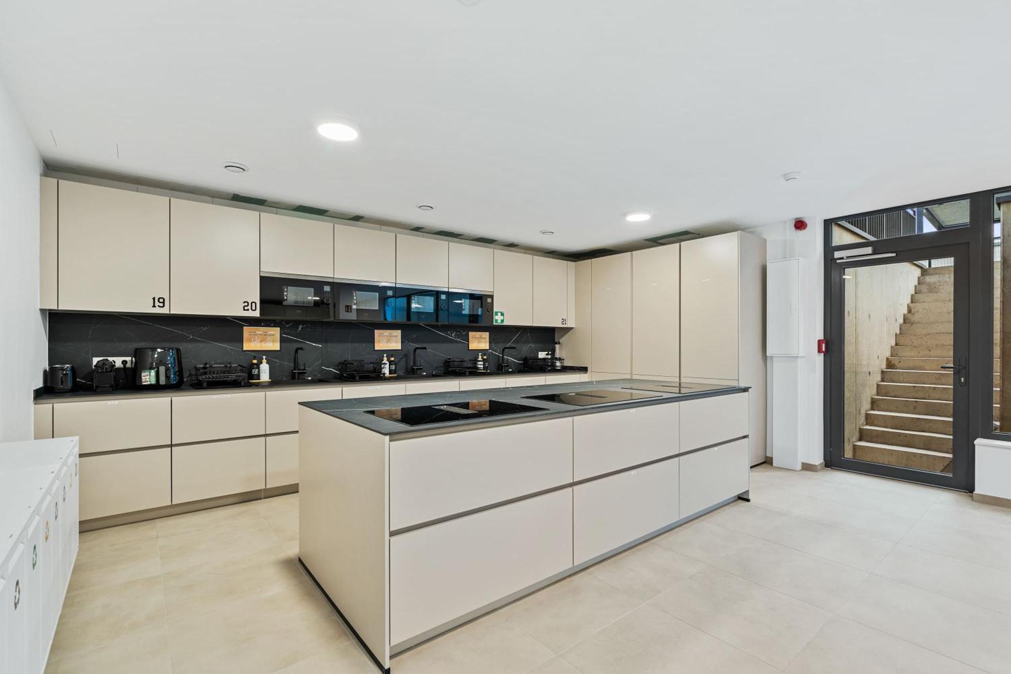 Comfort & Style In Vibrant Luxembourg Coliving Экстерьер фото